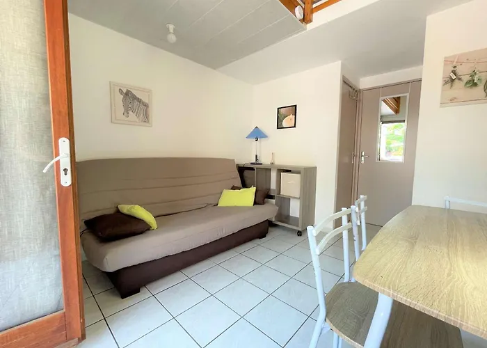 Villa Pavillon Lagunes Du Soleil Avec Parking Et Piscine Ay060-a71 *